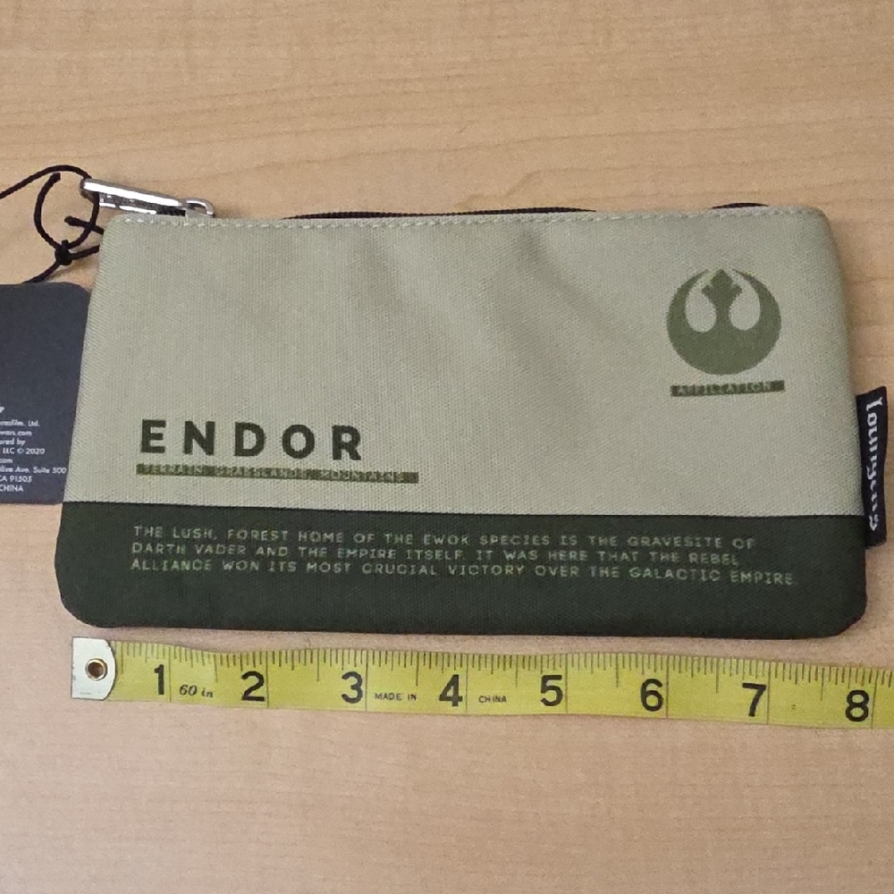 Loungefly Star Wars Forest Green and Red Cosmetic Bag - Picture 3 of 8